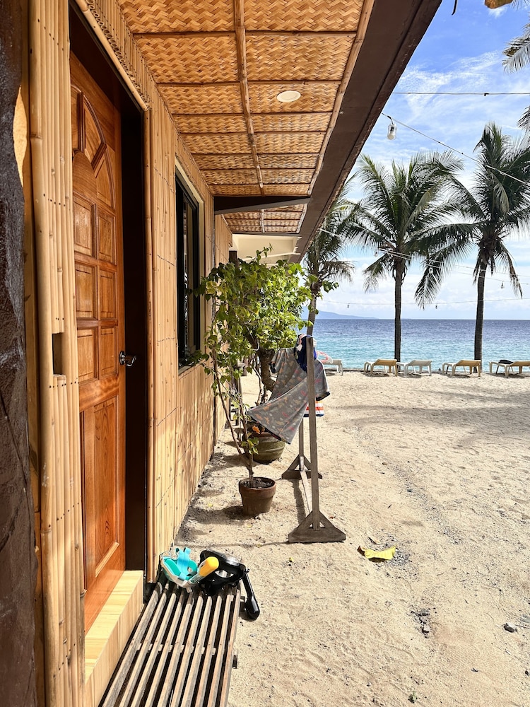 bamboo house beach lodge and restaurant