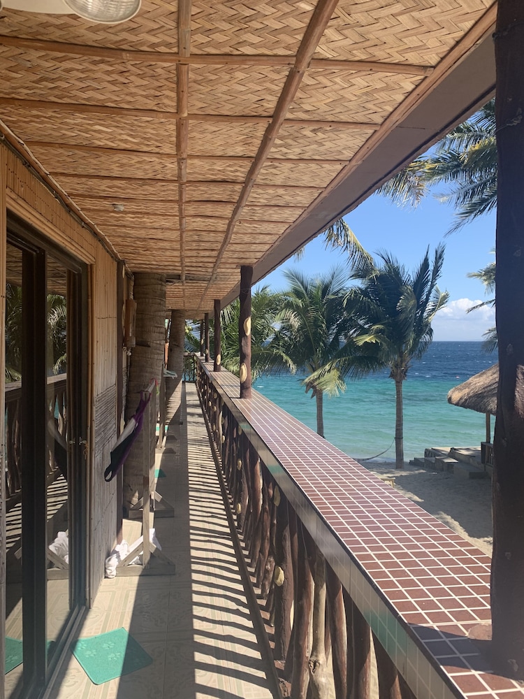 bamboo house beach lodge and restaurant