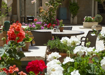 ymca three arches hotel