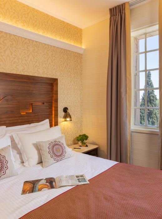 ymca three arches hotel