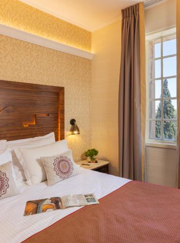 ymca three arches hotel