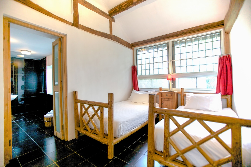 brickyard retreat at mutianyu great wall