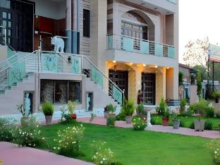 rajeshwari resort