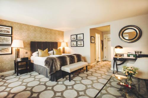 Grand Palace,Riga>>Andrejsala,5 star