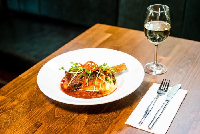 shakespeare hotel surry hills