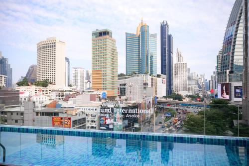 hotel clover asoke