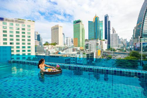 hotel clover asoke