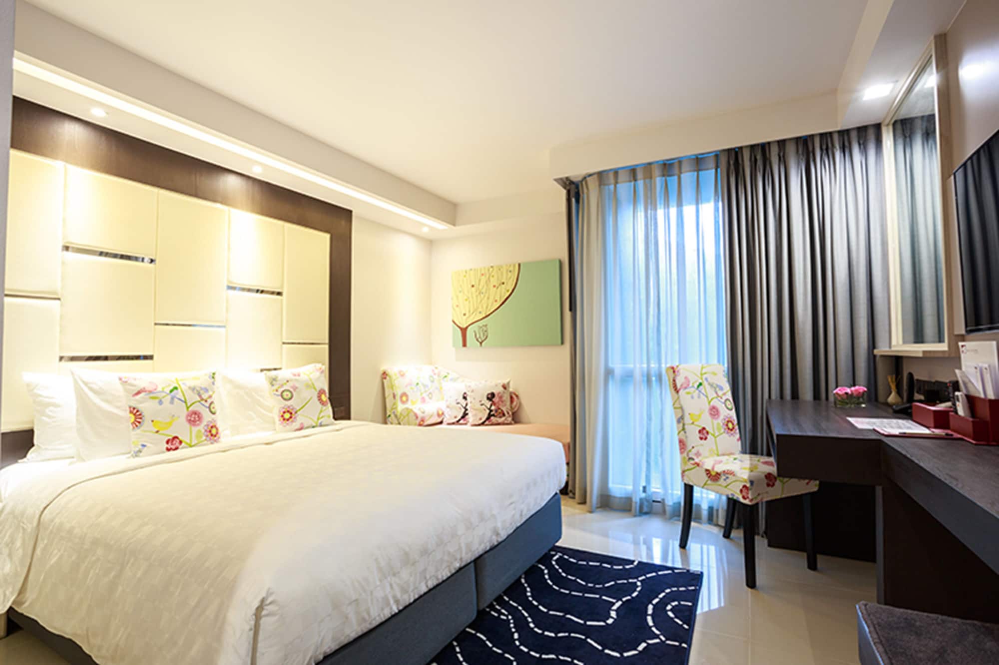hotel clover asoke
