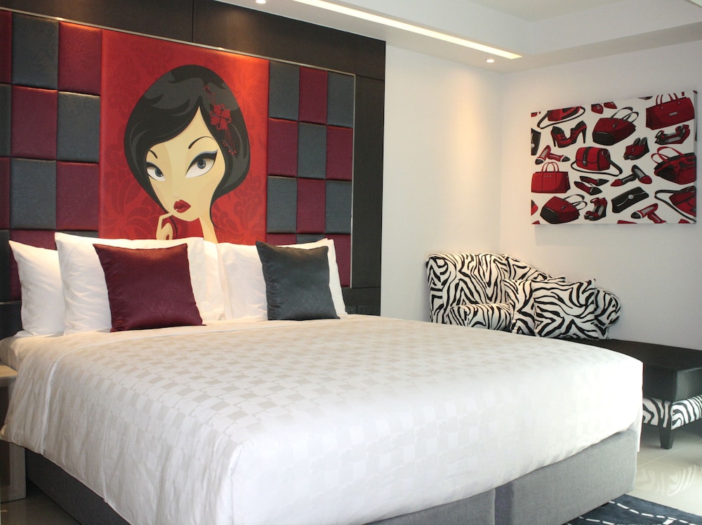 hotel clover asoke