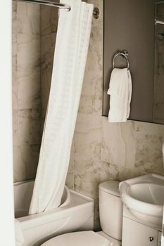 Hinton Highway Inn,Hinton>>Edson,3 star