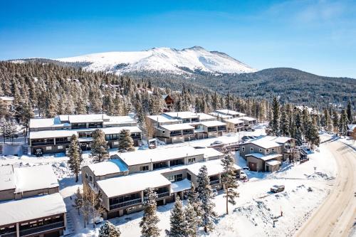 gold point resort breckenridge by vacatia