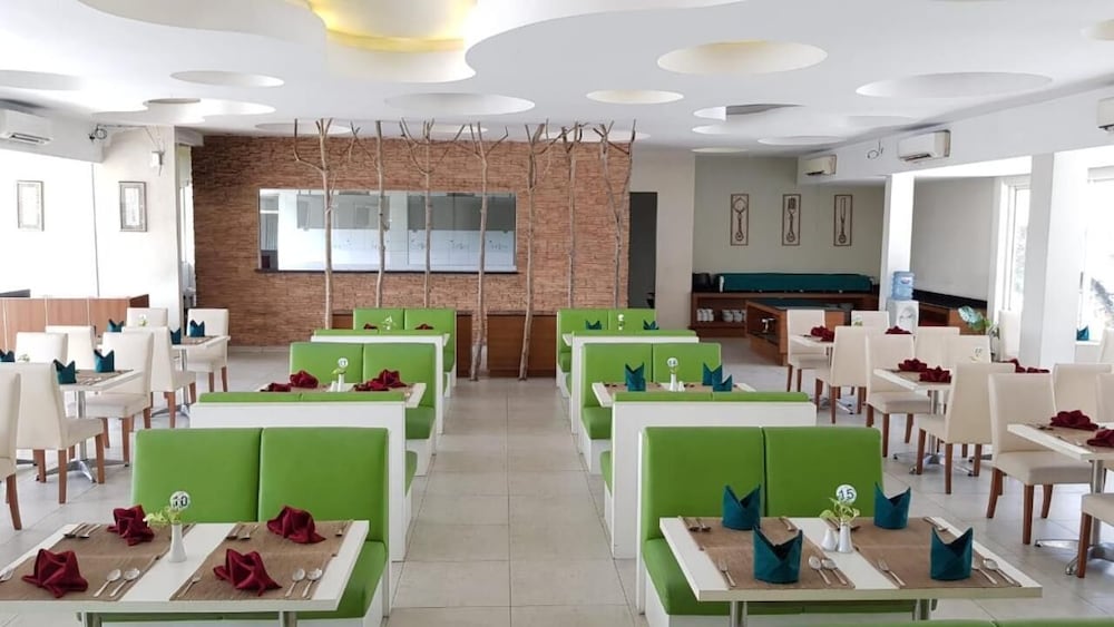 front one resort magelang