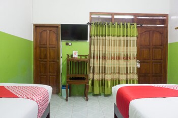 super oyo 942 srikandi hotel