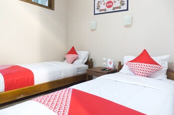 super oyo 942 srikandi hotel