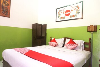 super oyo 942 srikandi hotel