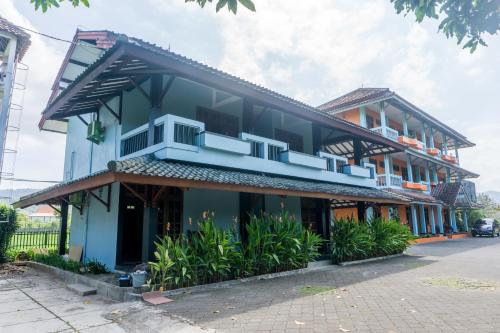 super oyo 942 srikandi hotel