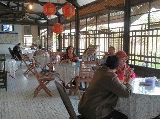 Super Oyo 942 Srikandi Hotel,Jalan Jendral Ahmad Yani A No.67,Caruban,2 star