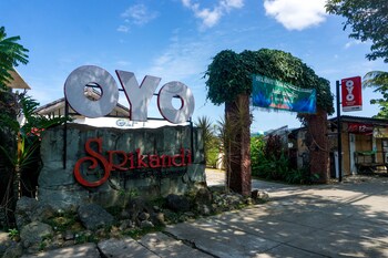 super oyo 942 srikandi hotel