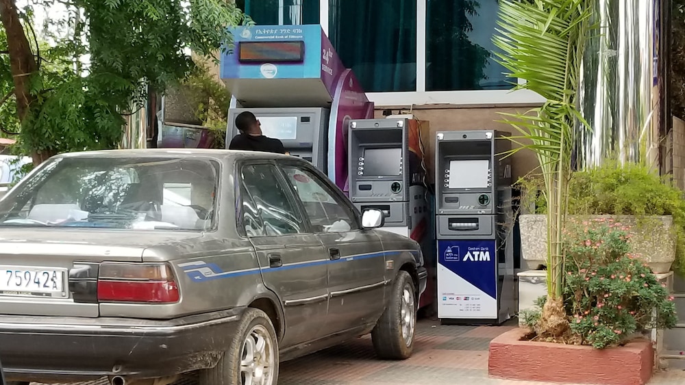 sarem international hotel