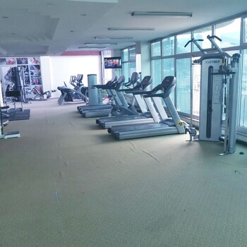 sarem international hotel