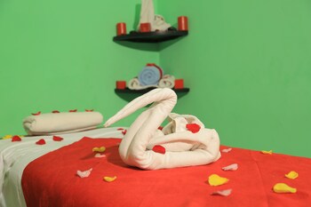 sarem international hotel