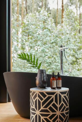 oneandonly gorillas nest