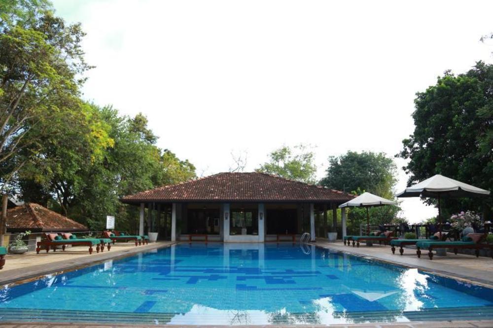 lake lodge boutique hotel kandalama