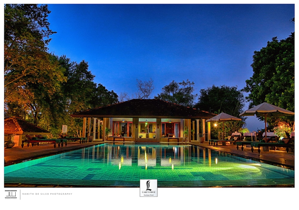 lake lodge boutique hotel kandalama