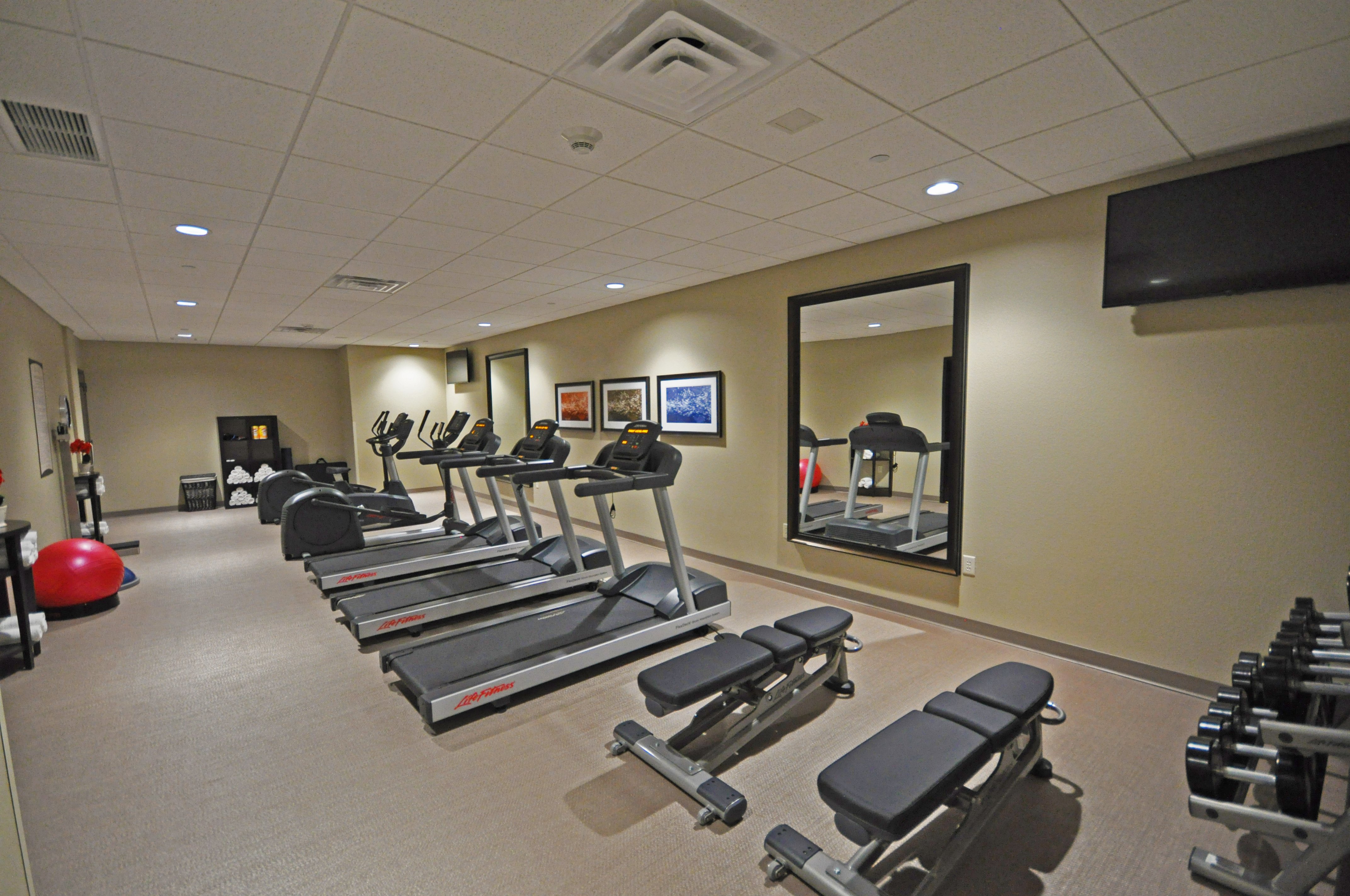staybridge suites eau claire altoona by ihg