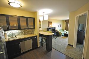 staybridge suites eau claire altoona by ihg