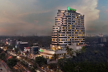 holiday inn cochin by ihg