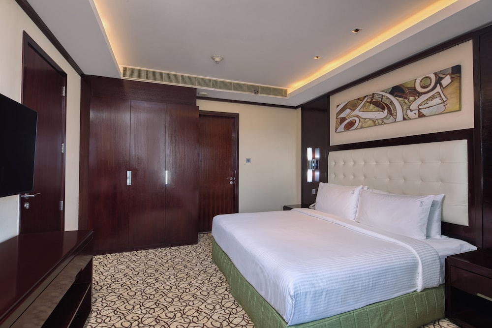 holiday inn cochin by ihg