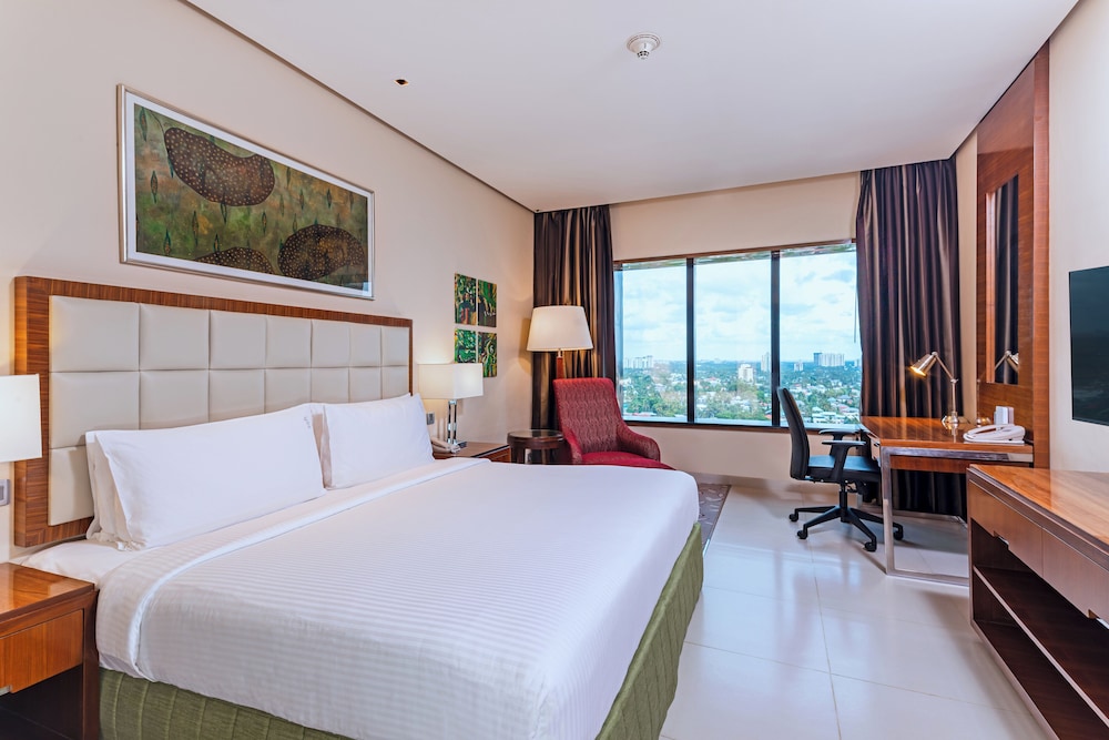 holiday inn cochin by ihg