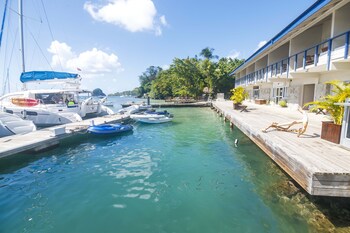 blue lagoon hotel and marina