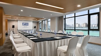 holiday inn express chengdu huanhuaxi by ihg