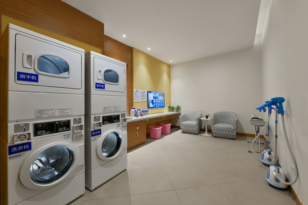 holiday inn express chengdu huanhuaxi by ihg