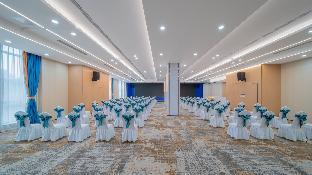 holiday inn express chongqing university town