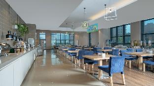 holiday inn express chongqing university town