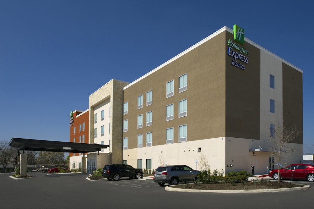 holiday inn express and suites new braunfels by ihg