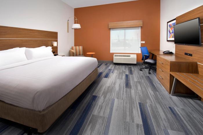 holiday inn express and suites new braunfels by ihg