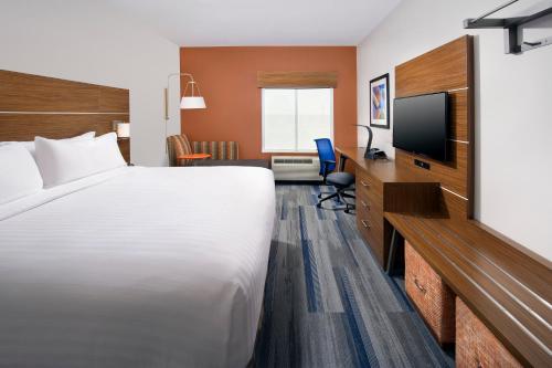 holiday inn express and suites new braunfels by ihg