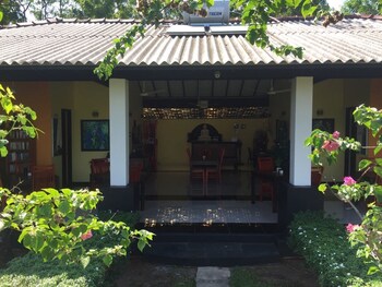 flower garden lake resort