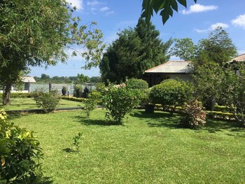 flower garden lake resort