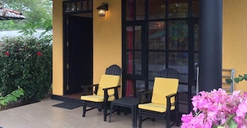 flower garden lake resort