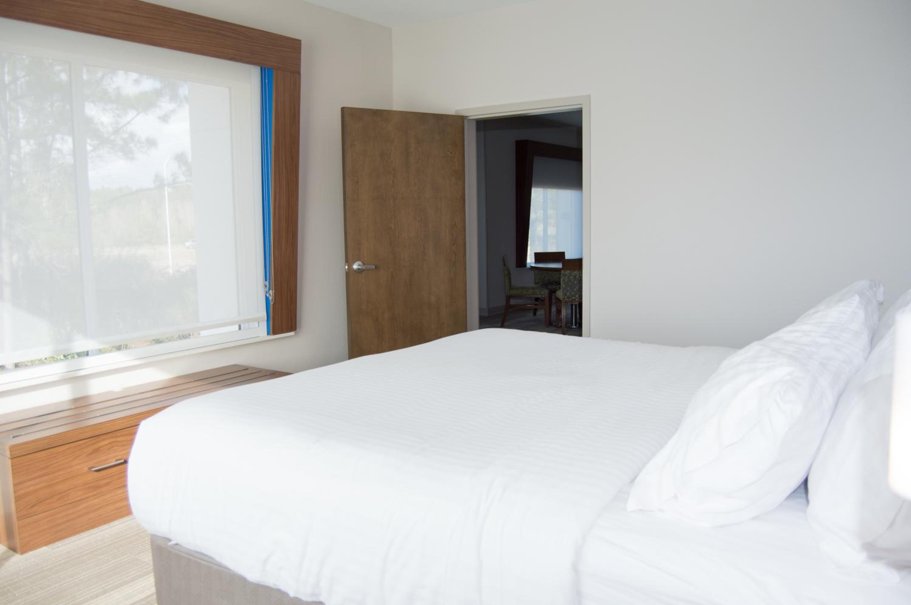 holiday inn express slidell by ihg