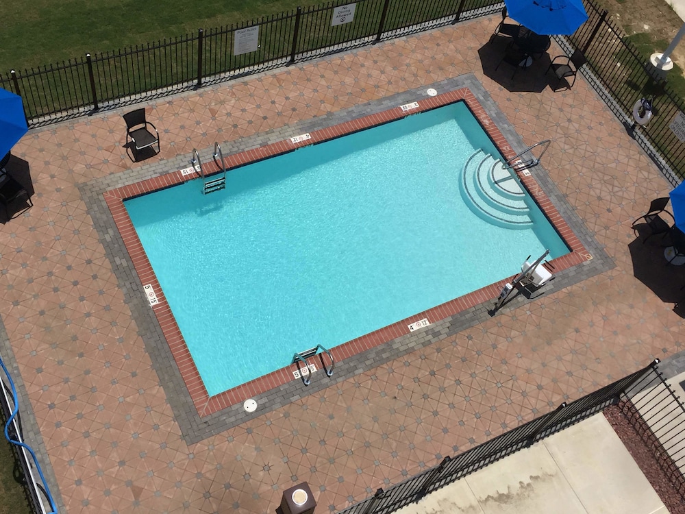 holiday inn express slidell by ihg