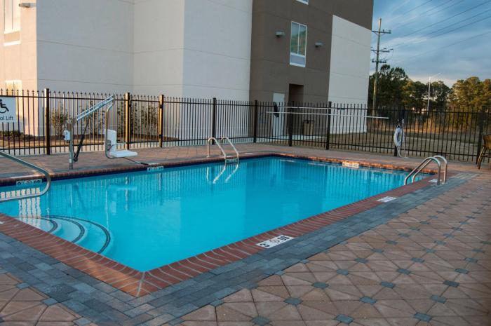 holiday inn express slidell by ihg