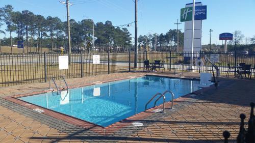 holiday inn express slidell by ihg