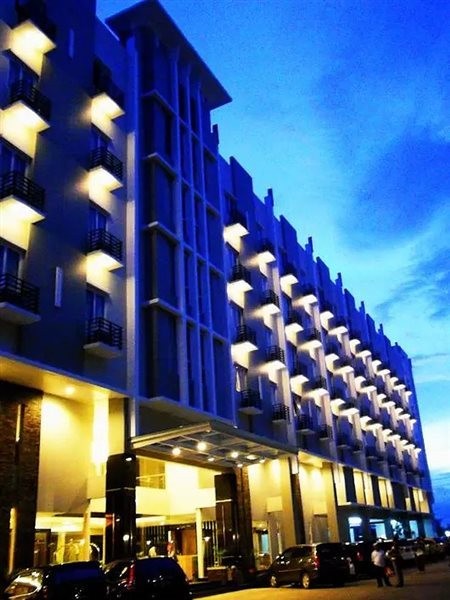 orchardz hotel ayani