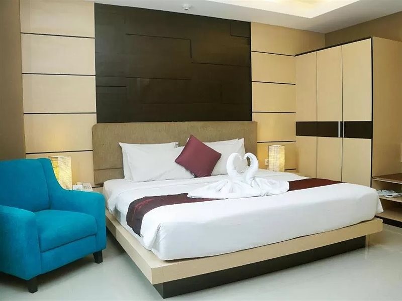 orchardz hotel ayani